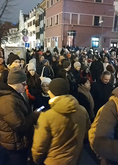 Pritest -Sibiu - Va Vedem din Sibiu - sute de persoane  -  stradă - coruptie - justitie