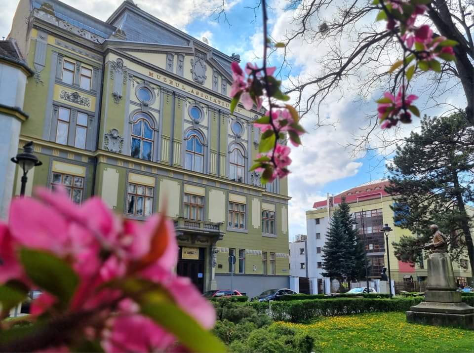 BIBLIOvacanța- ateliere copii - vara - Biblioteca ASTRA  