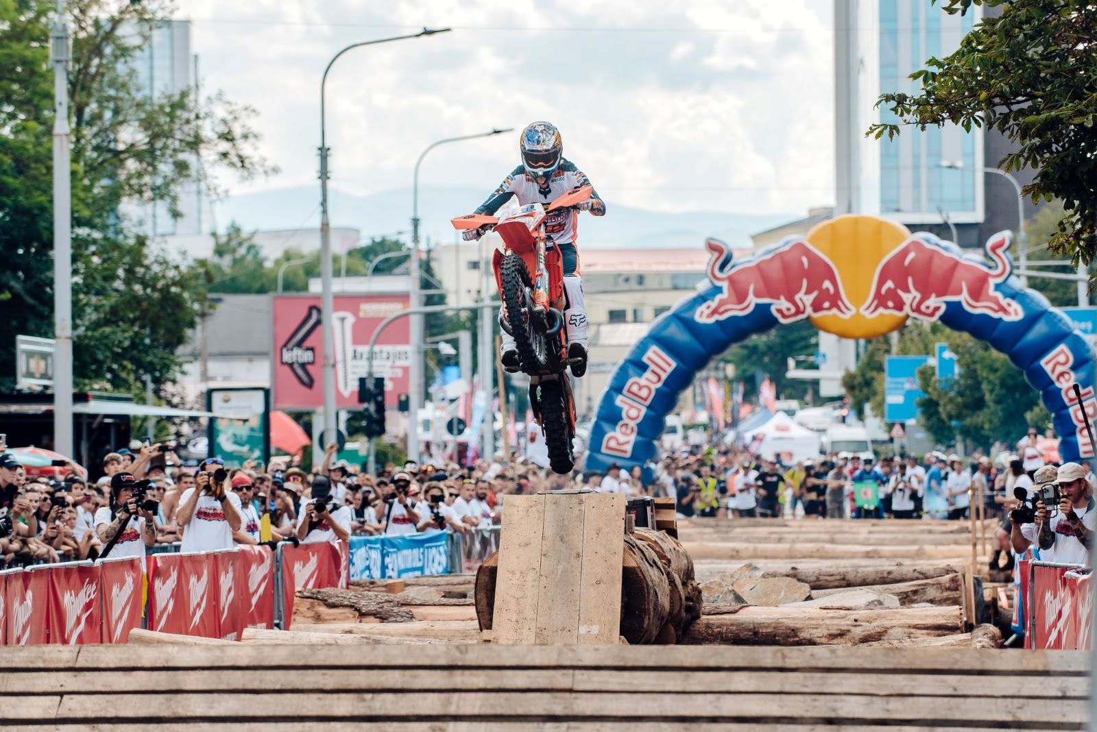 Red Bull Romaniacs - Sibiu - Prolog- off-road - Prolog - centrul Sibiului- Graham Jarvis