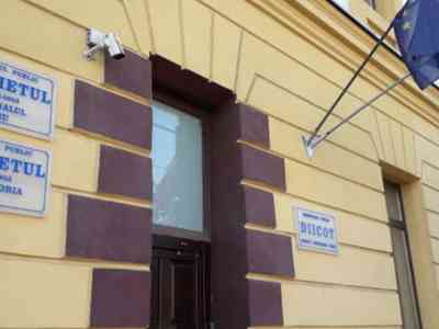 Omor - Boian - minor - lovituri - frig -lasat în stradă