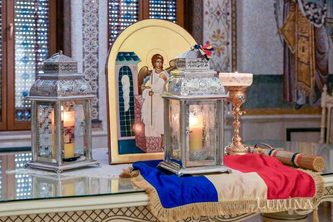 lumina sfanta - Înviere - Paște