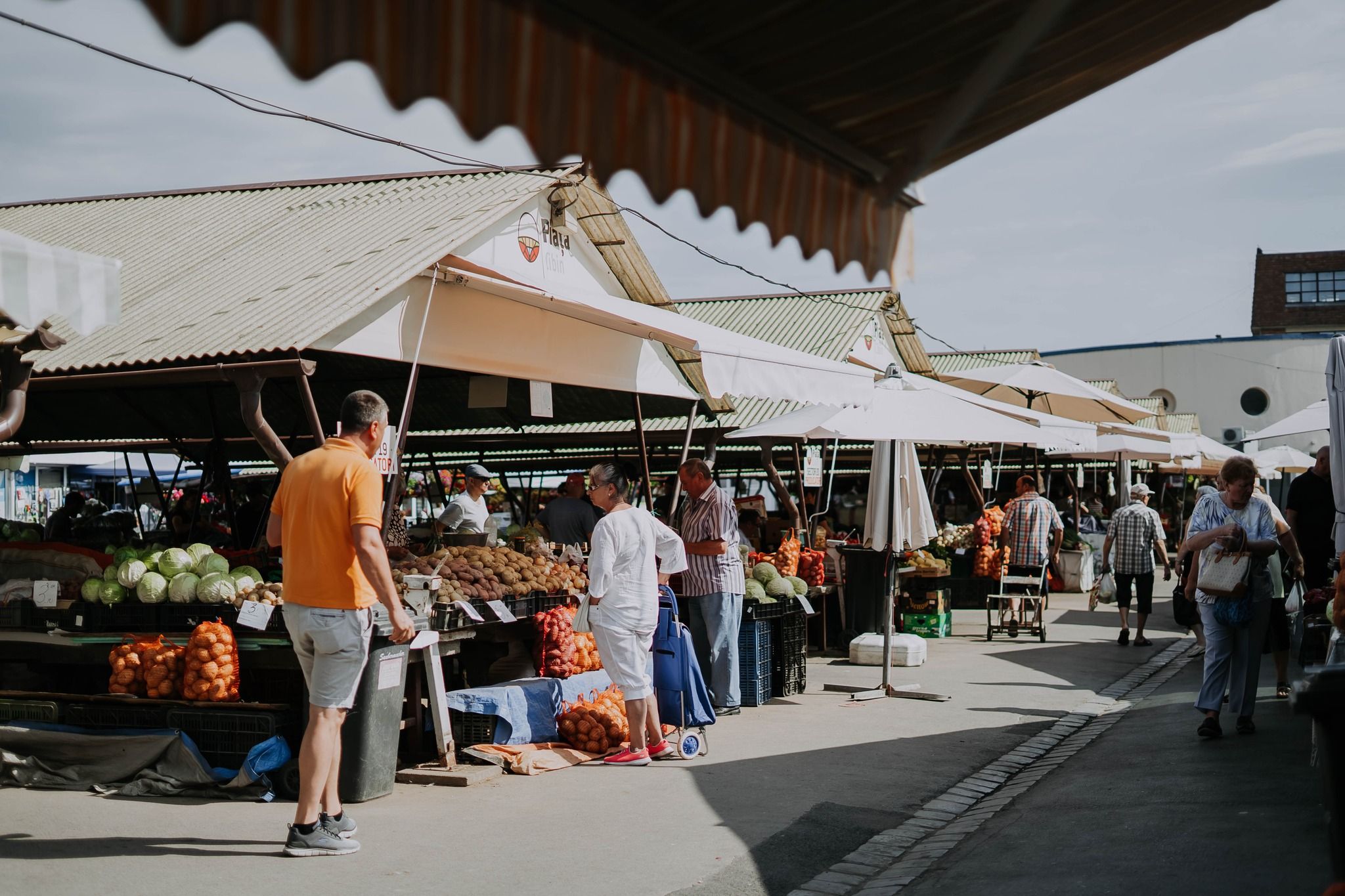 Piața Cibin - Sibiu - crestere - taxe - Targ Obor - dublu - taxa pe cantar 