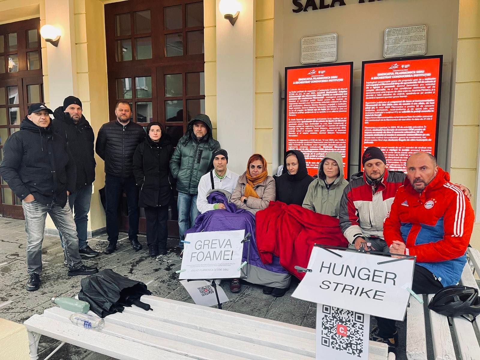Filarmonica Sibiu - greva foamei - sapte artisti - sindicat - tensiune 