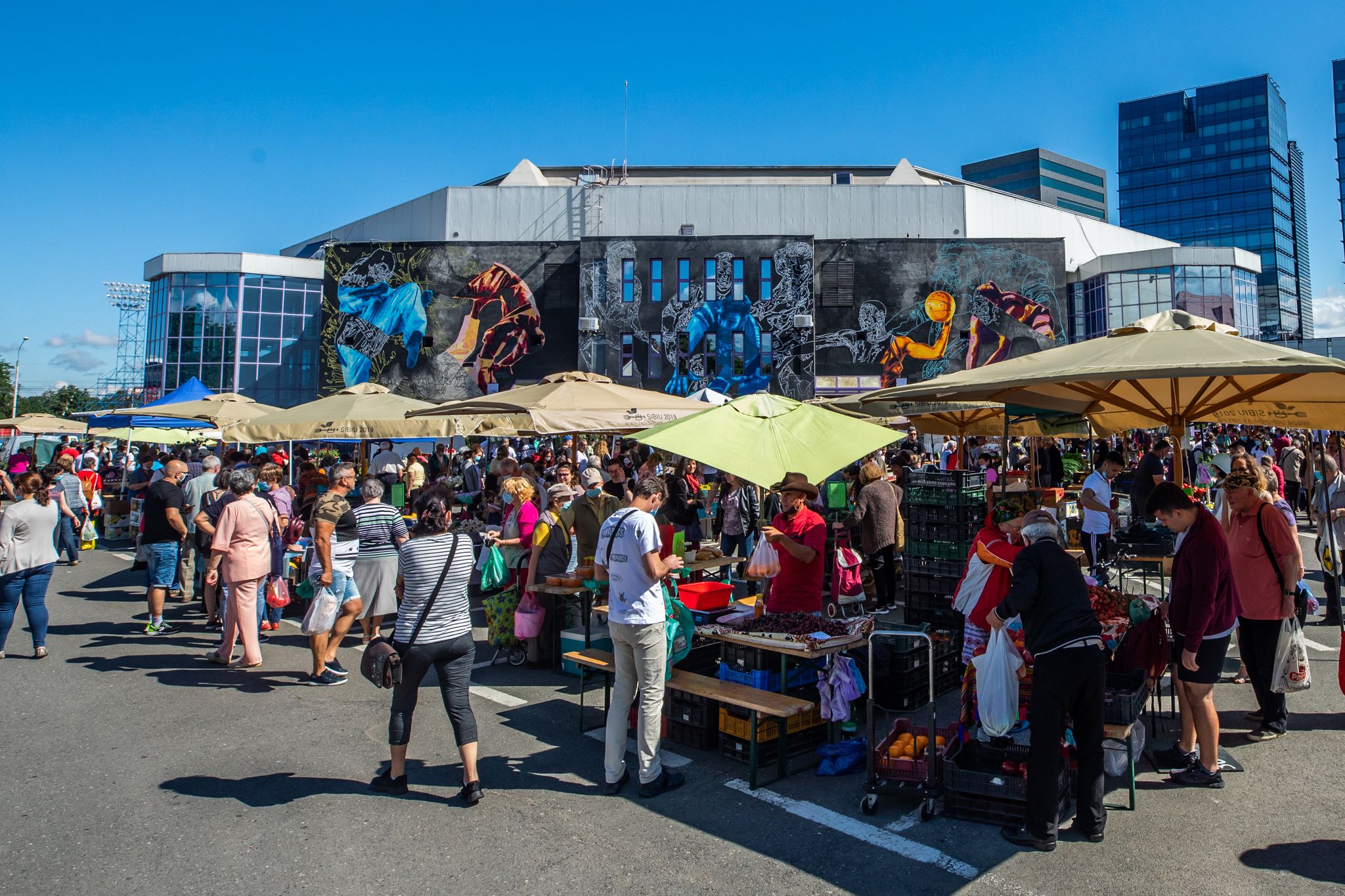 piata transilvania - sibiu - inchisa- temporar 