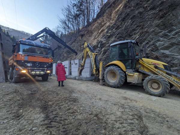 manastirea turnu rosu - sibiu - drum - alunecare de teren 