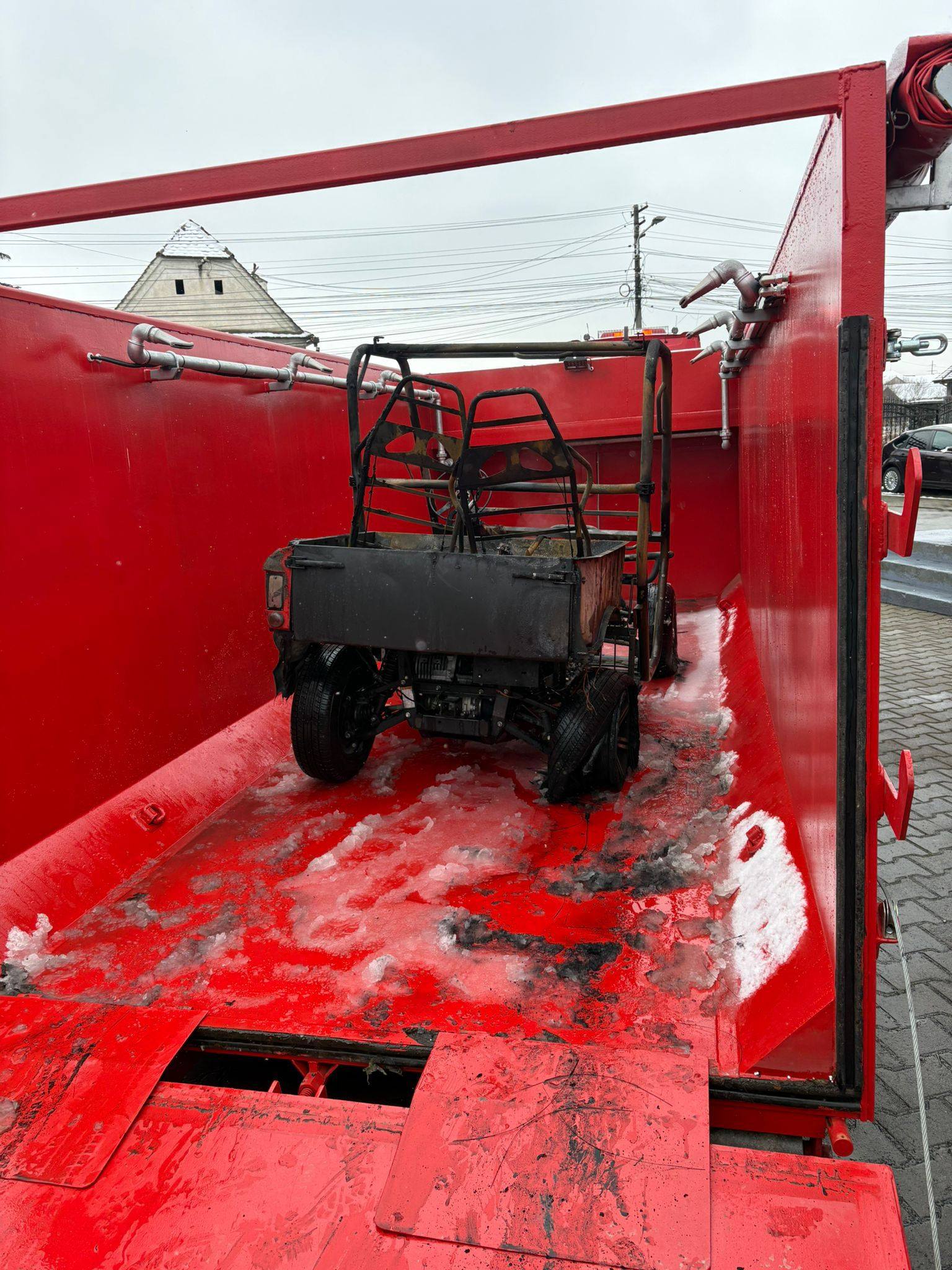  Incendiu vehicul electric  - Sibiu - Autogării -supraîncălzire - acumulator - ATV electric