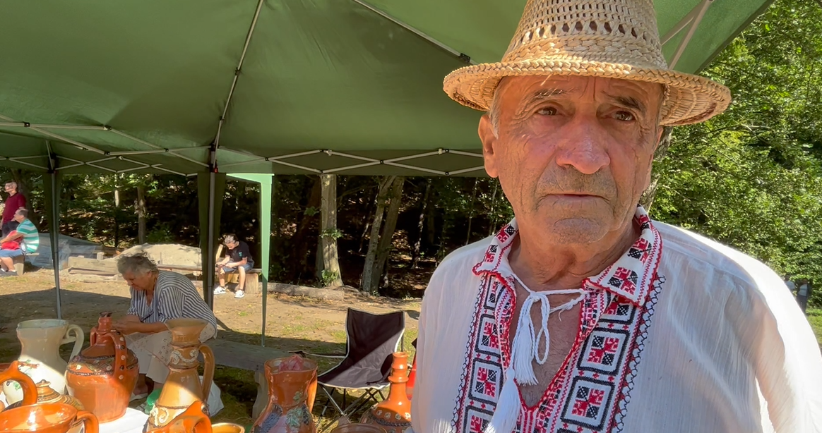 Ion Rătezeanu - meșter popular- singurul olar- gorj- muzeu astra - sibiu - ceramica