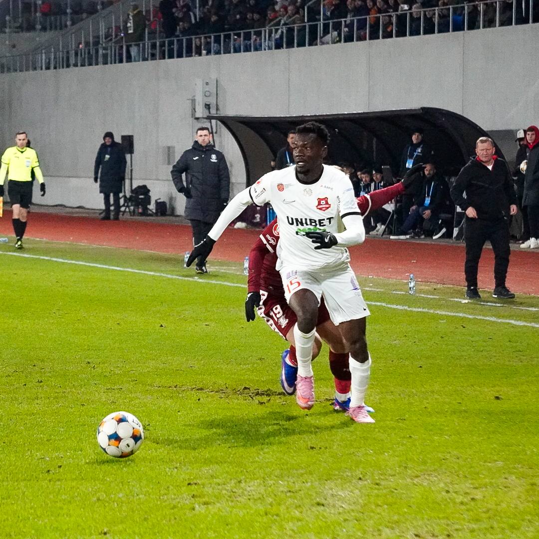 Stadion Municipal  Sibiu - 2-3 luni pauză -  refacere - gazon - Primăria Sibiu 