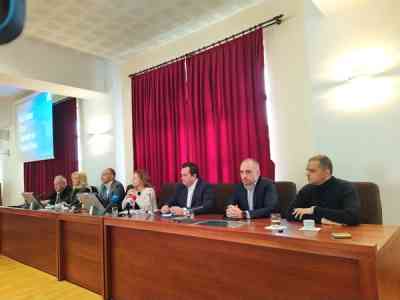 dezbatere - sibiu - spital judetean - parlamentari