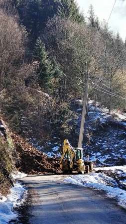 drum inchis - manastirea turnu rosu - blocat - caderi pietre