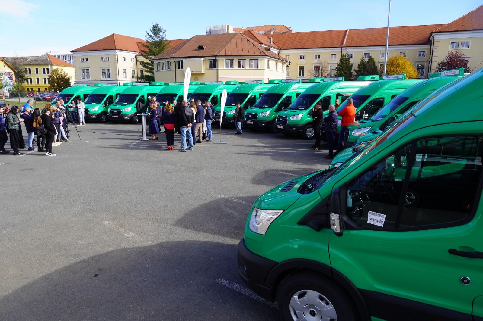  microbuze elevi - Parchet European - scandal - Dragoș Paslaru 