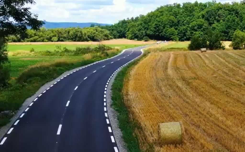 DJ106E - 29 km - drum județean - Sibiu - Mărginimea Sibiului -   modernizat - bani europeni