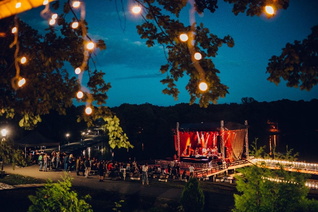 sibiu - muzeu în aer liber dumbrava sibiului - astra - subcarpati - concert - targ ecoturismg ec
