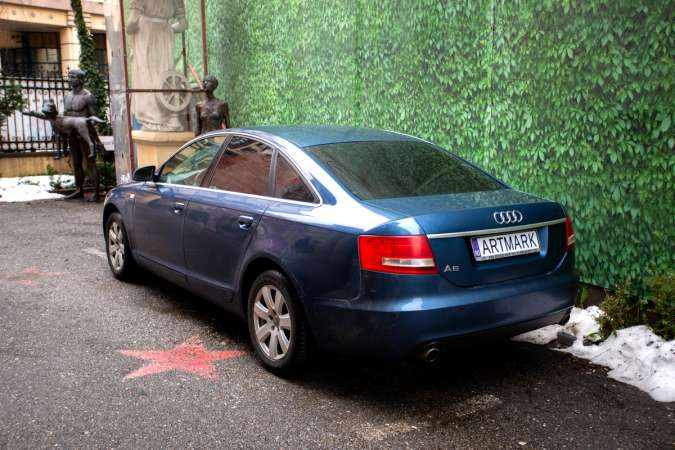 audi a6 - licitatie - artmark - klaus iohannis