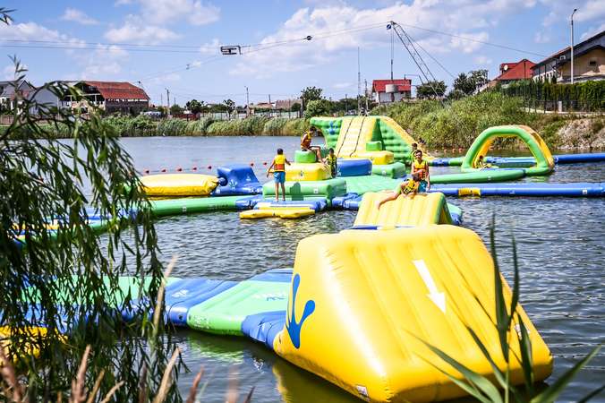 lac binder- sibiu - distactie - plaja