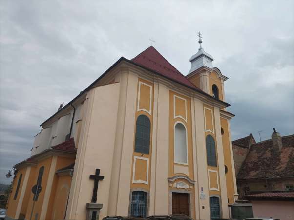 sibiu - biserica franciscana - calugarite