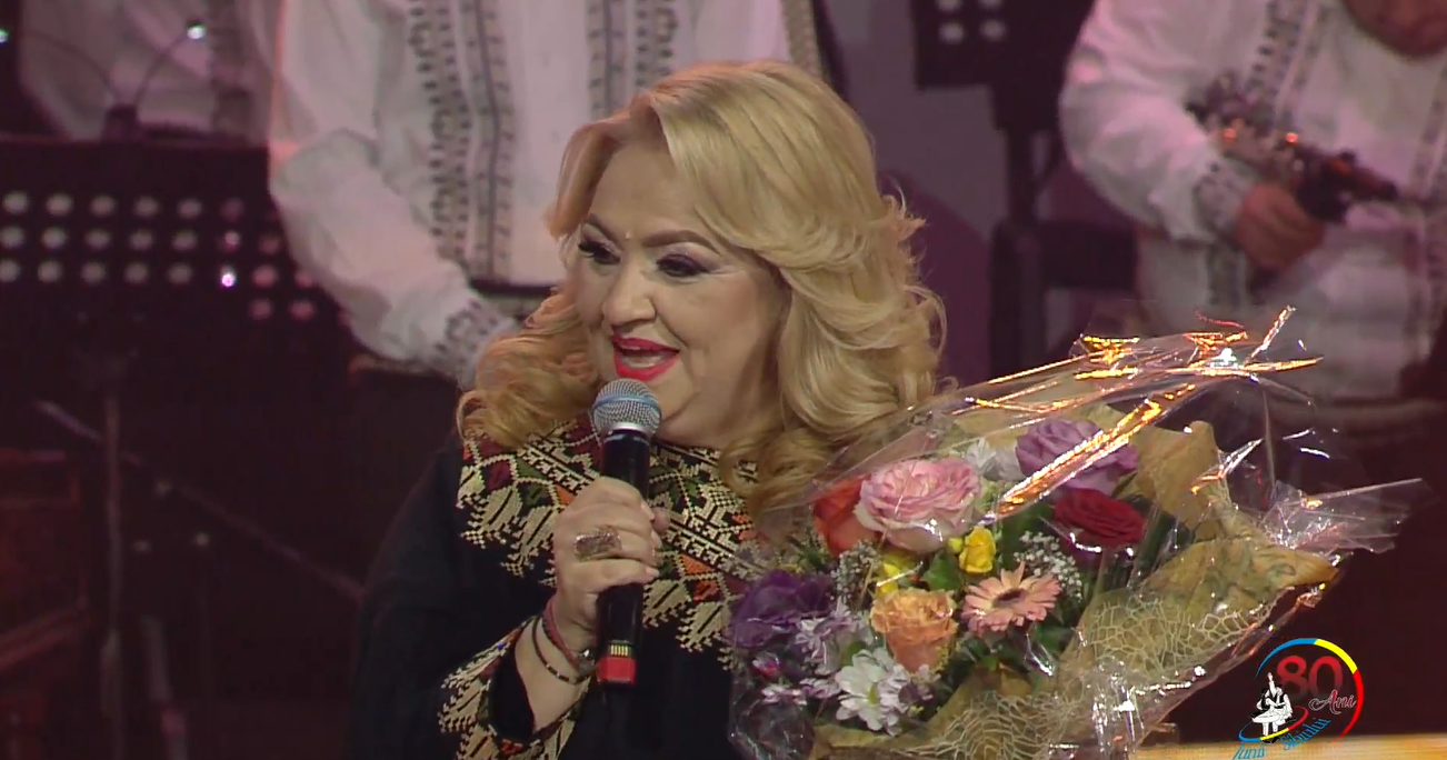  Silvia Macrea -  Junii Sibiului - luat de la capăt  aniversare- 80 de ani - Sibiu - festival folclor ioan macrea 