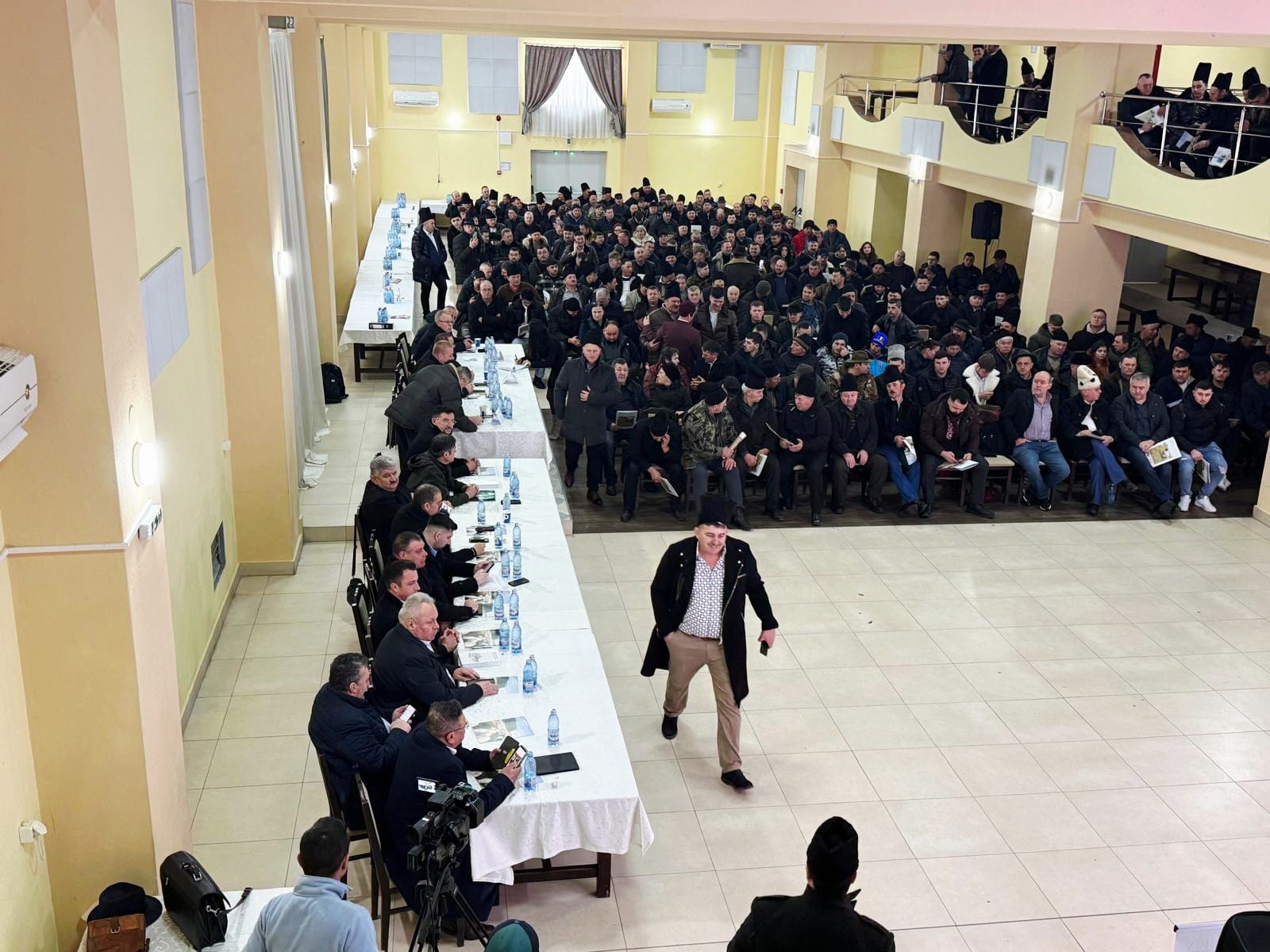 Ciobani - întâlnire -  Jina - Bogdan  Trif - reglementarea muncă - oierit - Sibiu