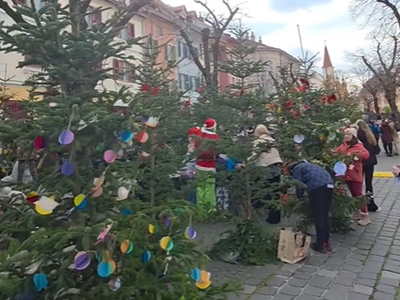 Brazi de Craciun - Sibiu - Piața Huet - traditie