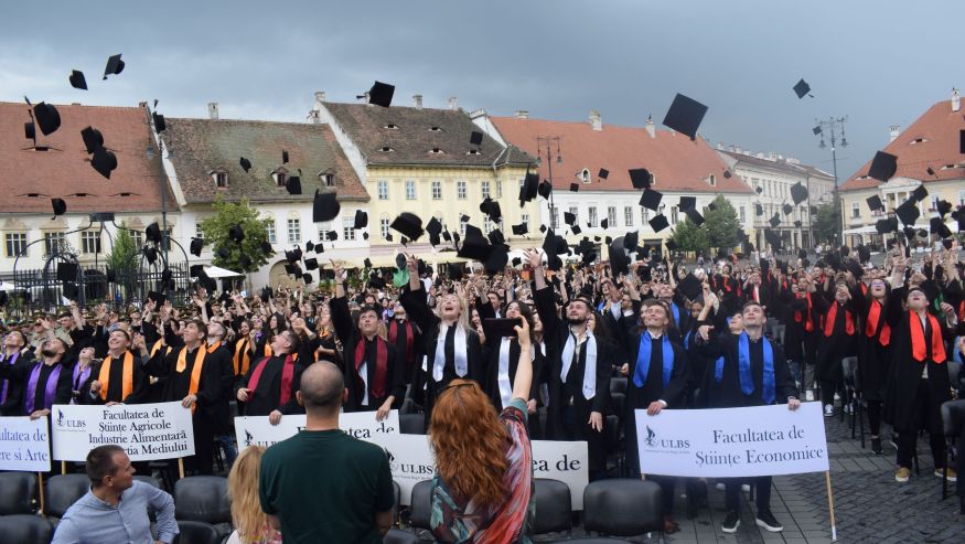 studenti - ulbs- sibiu - programe desfiintare- admitere - sibiu