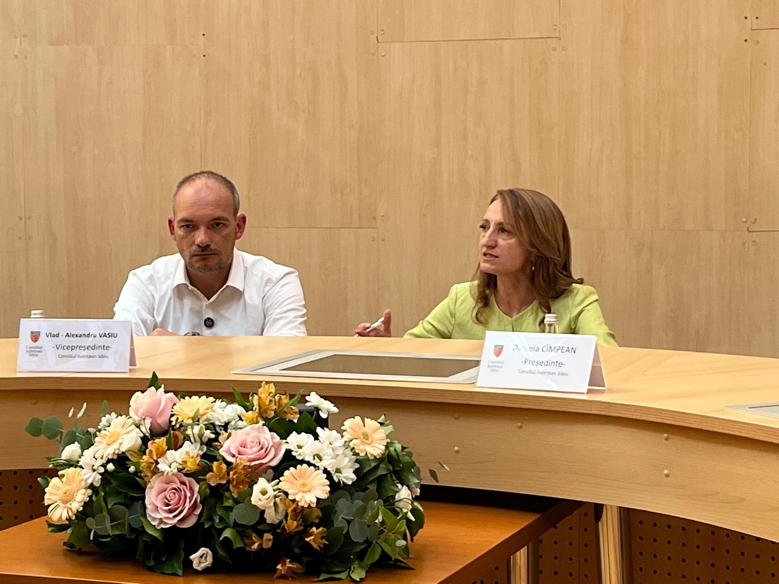 reducere cheltuieli - reorganizari - cj sibiu - subordonate - 