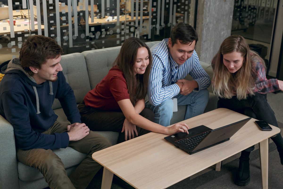 GDC Services colleagues working together