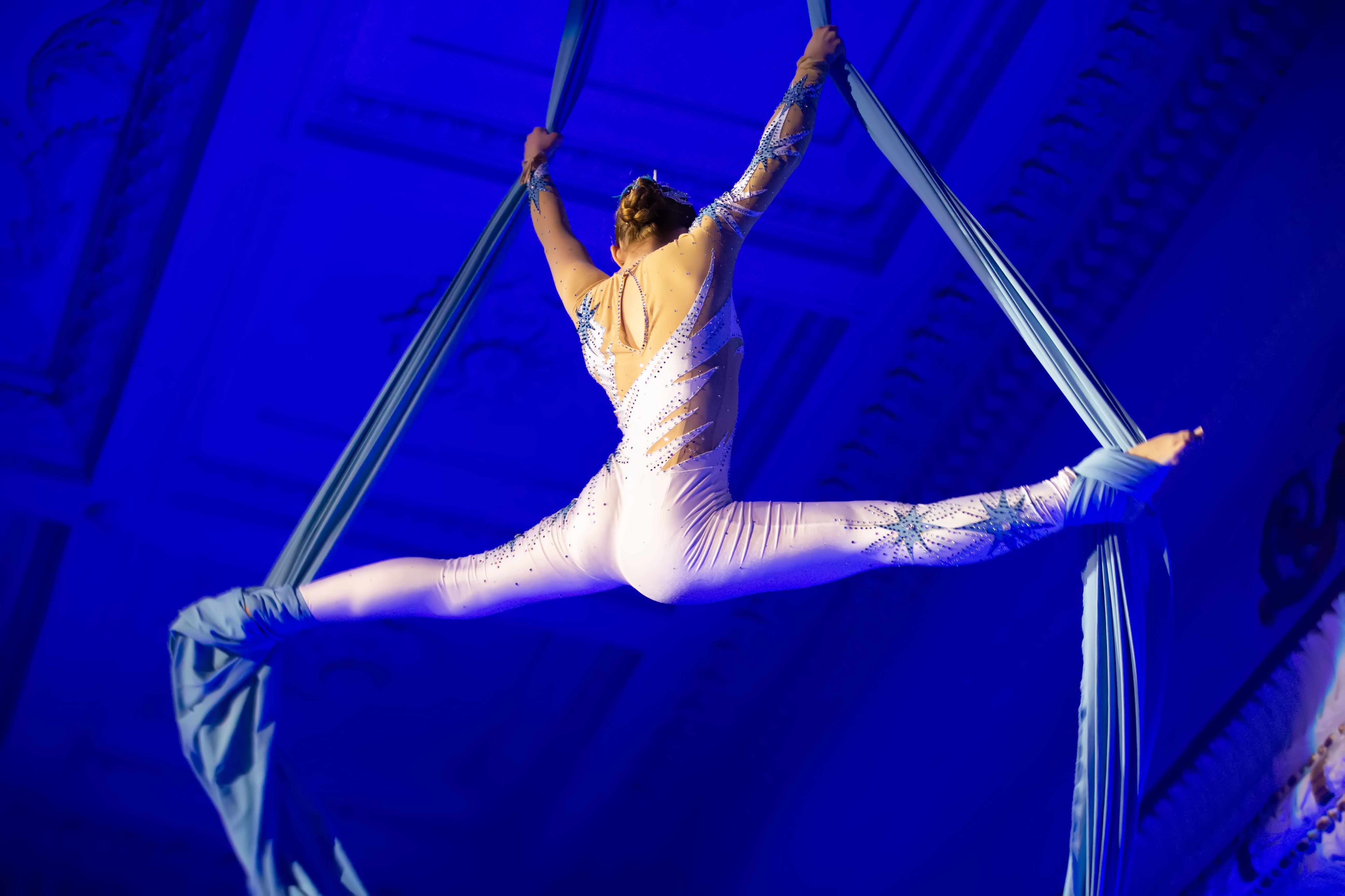 aerial silk performer