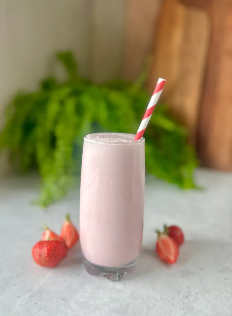 Nydelig jordbærmelk på 1-2-3