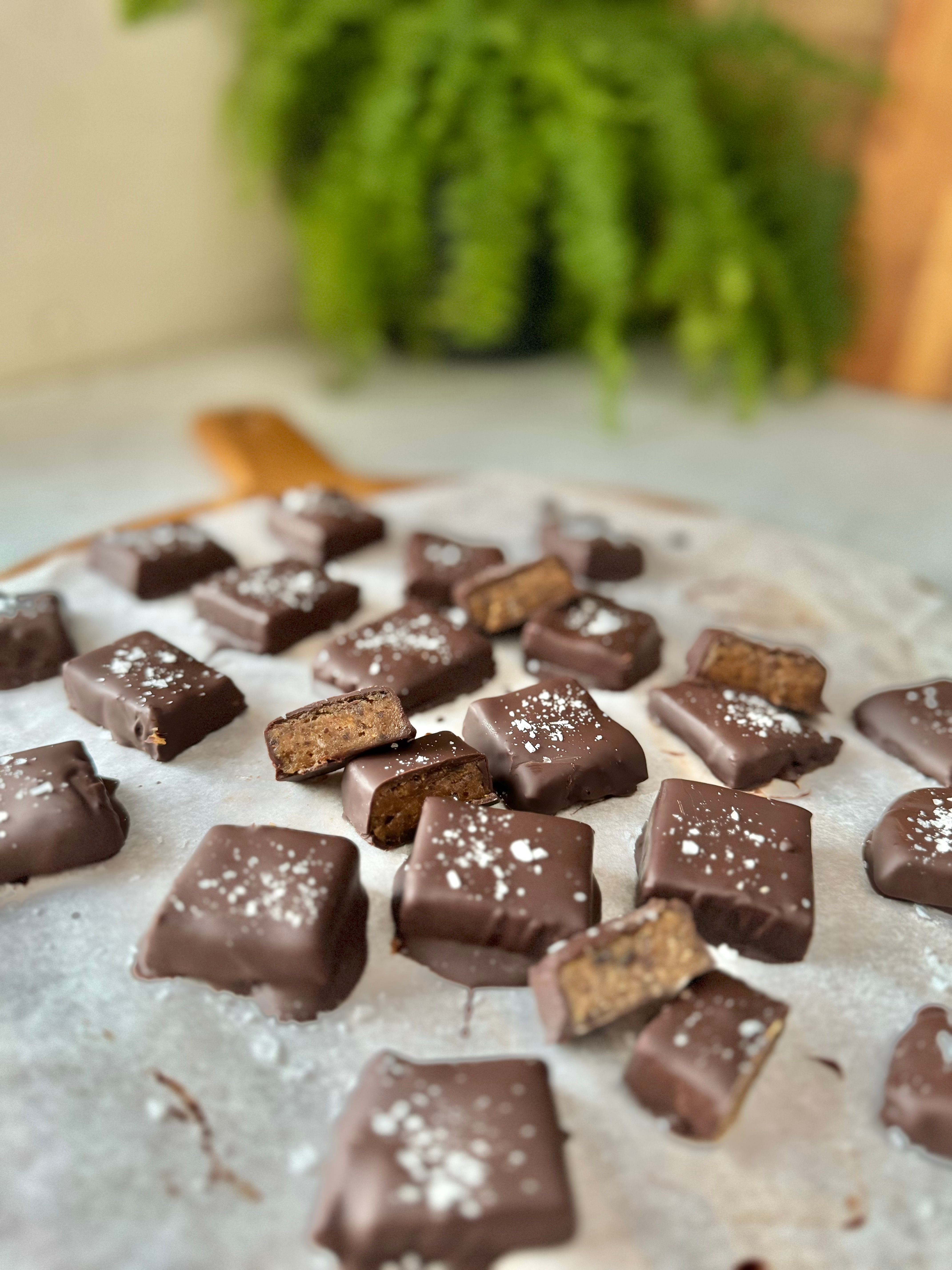 Daddel-karamellfudge