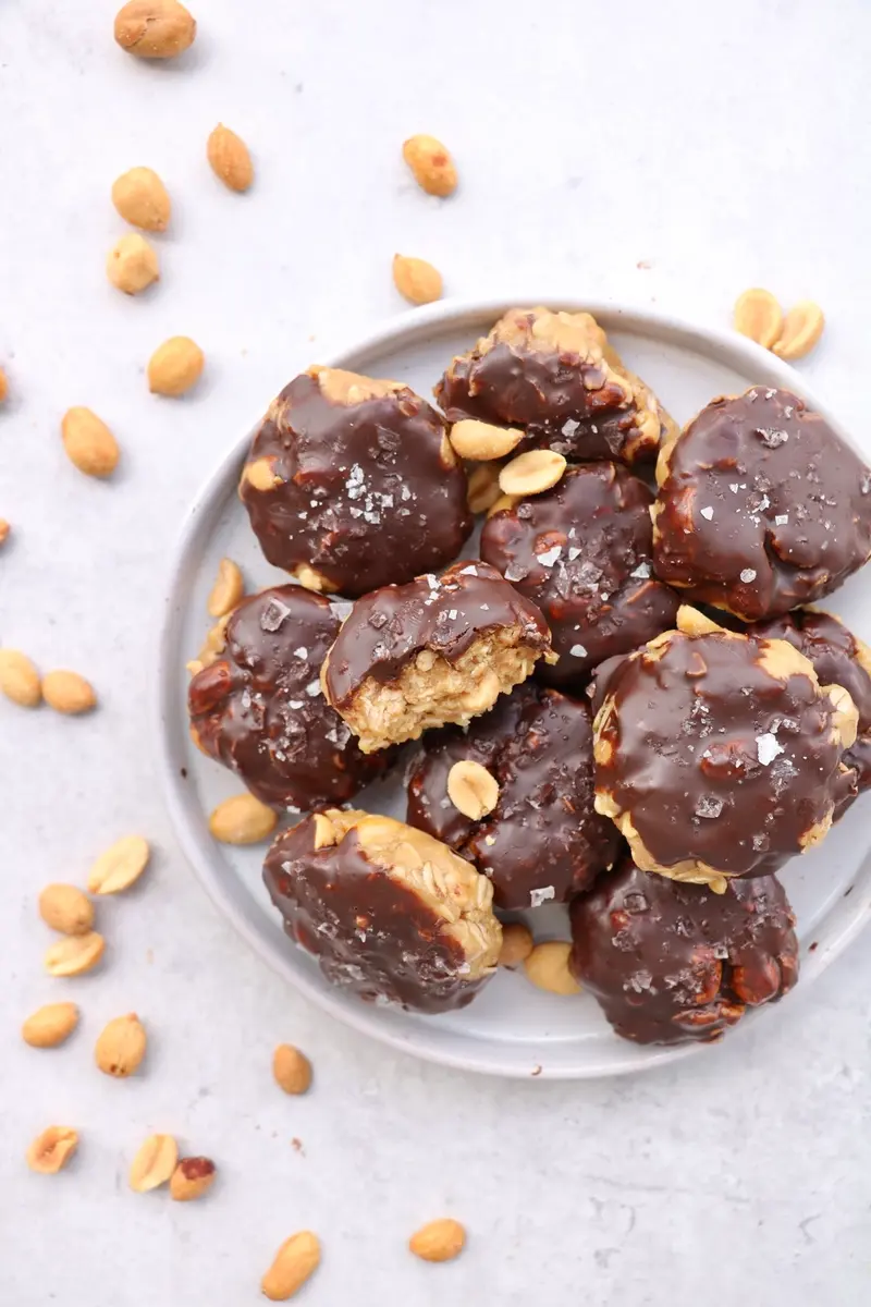 Havre- og peanøttknapper