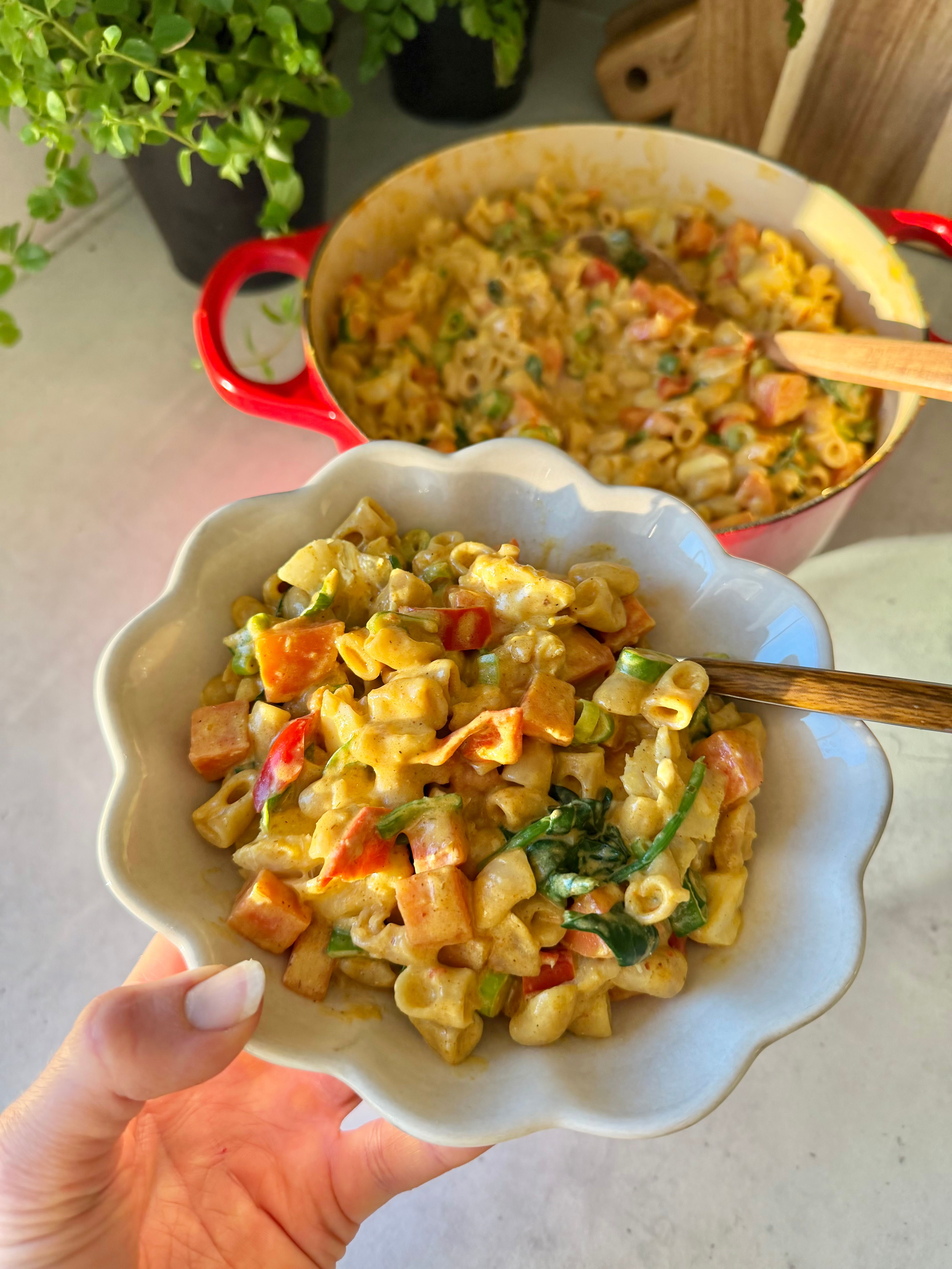 Alt-i-ett krema og spicy torskegryte med makaroni