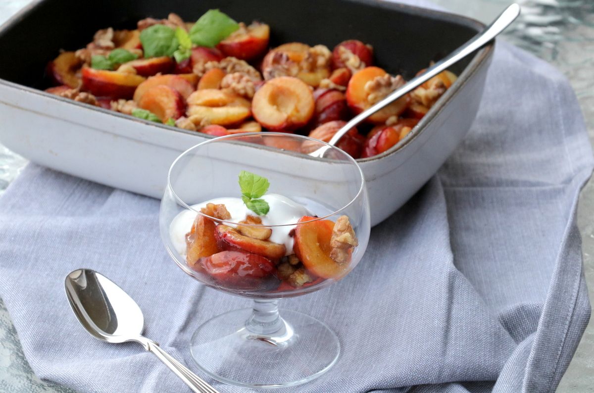 Bakte plommer – sunn og nydelig høstdessert