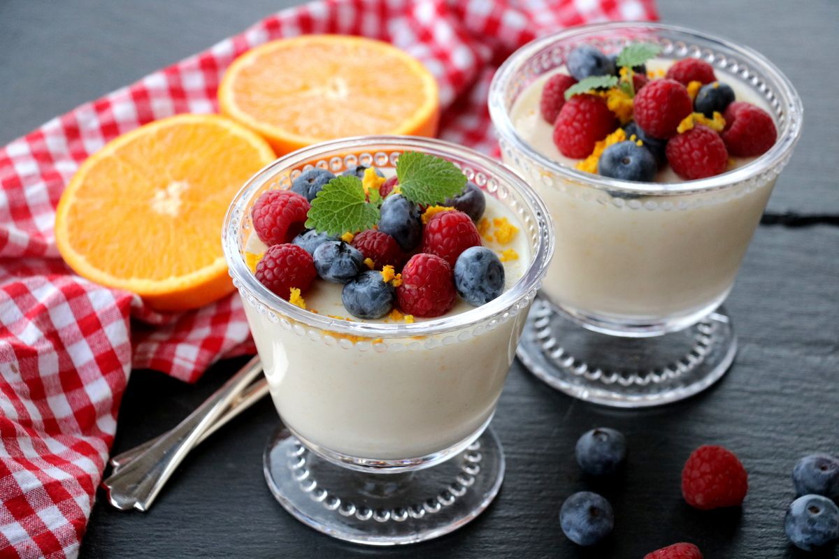 Sukkerfri, luftig appelsinfromasj