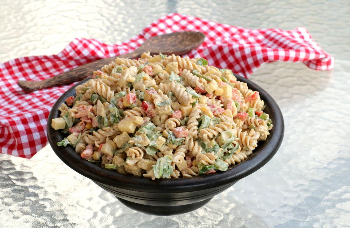 Krema pastasalat med kylling og karri