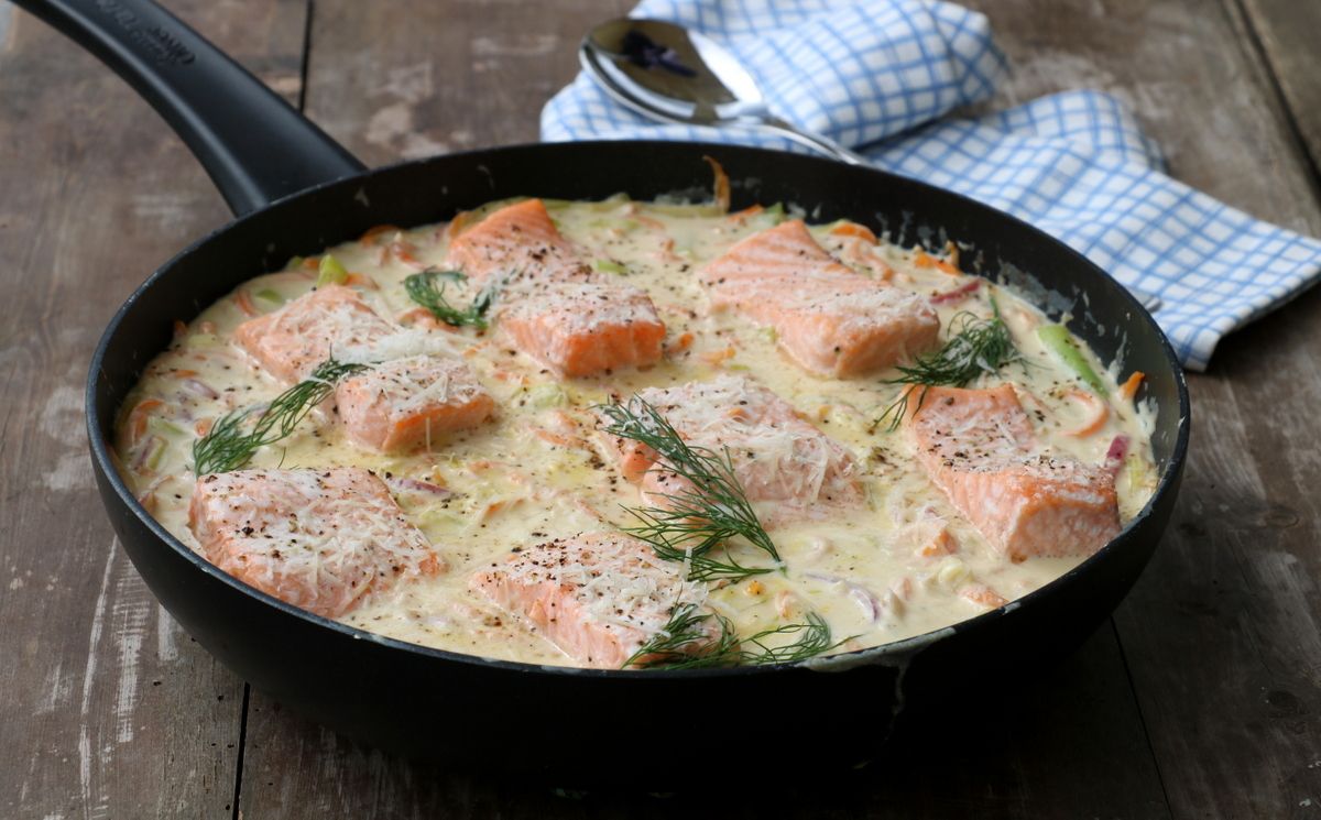 Laksepanne med krema parmesansaus