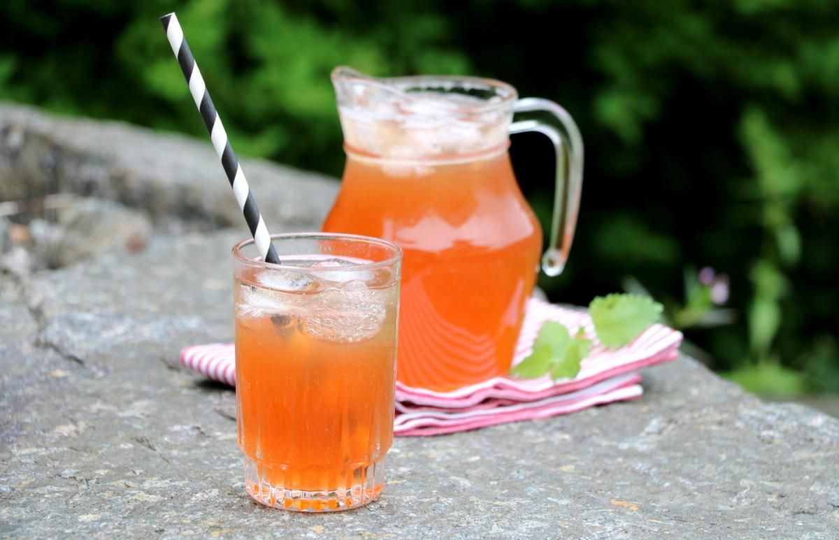 Rabarbrasaft uten sukker