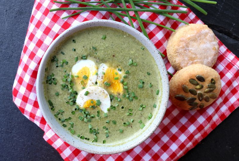 Lindastuhaug Krema Spinatsuppe Med Egg 