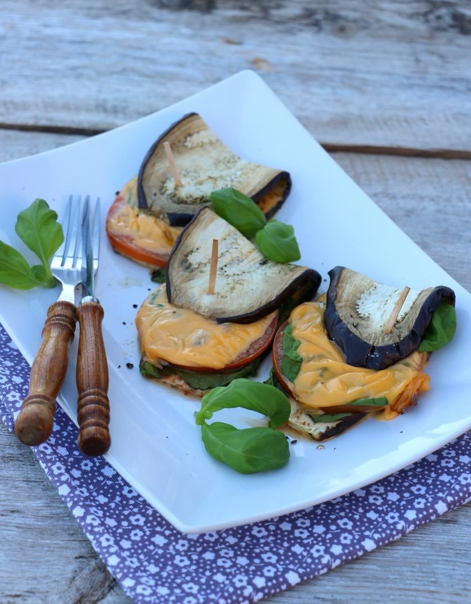 Aubergine fylt med cheddarost