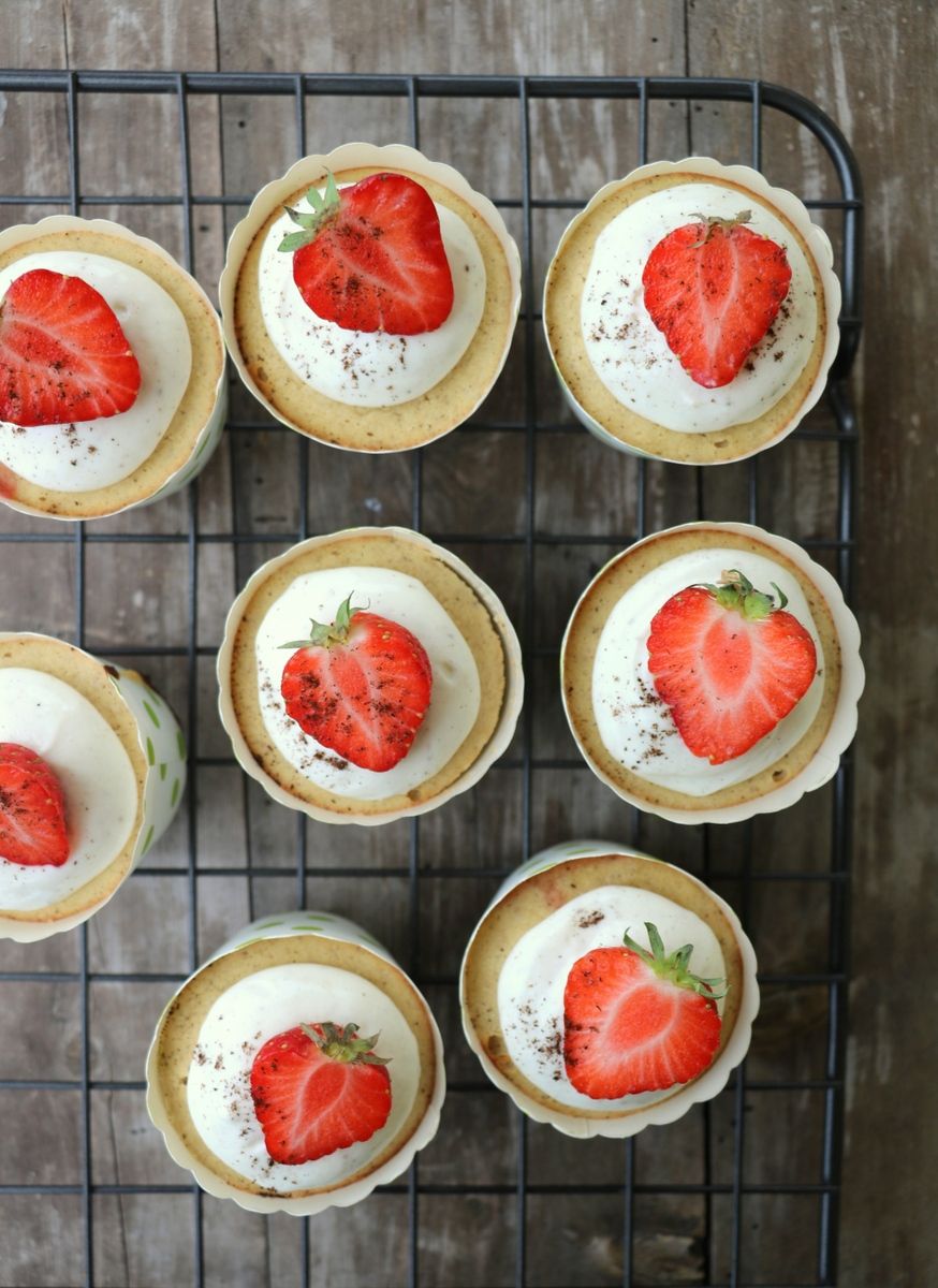 Sunne og saftige jordbærmuffins