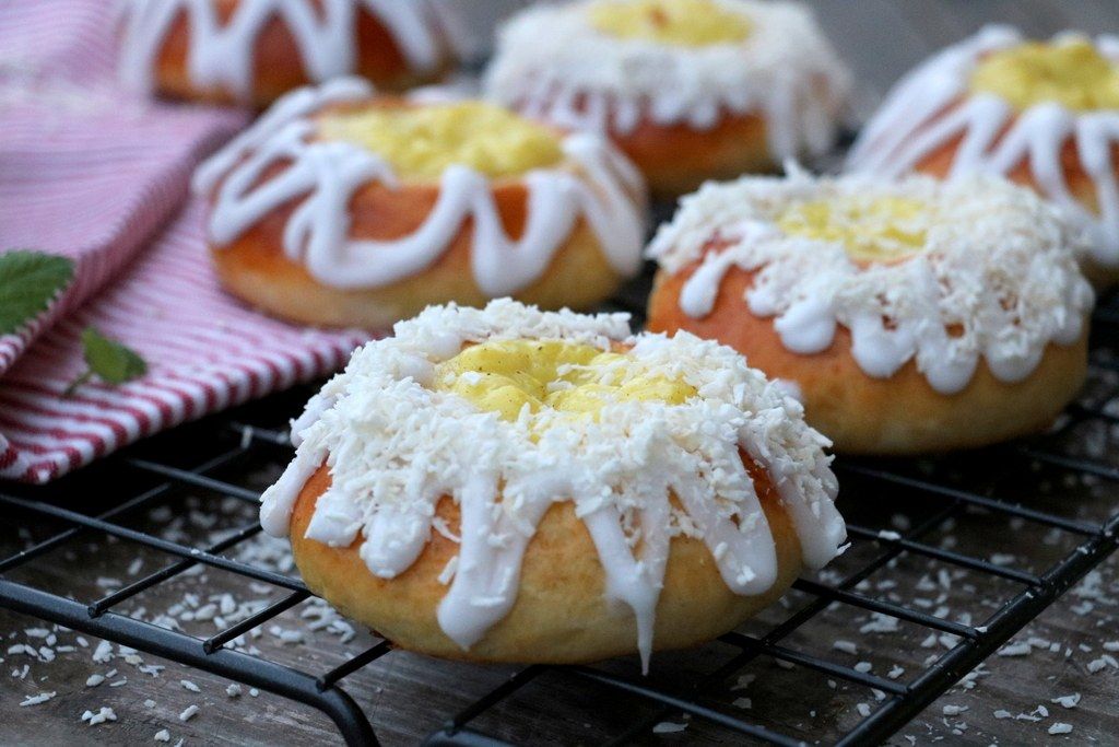 Sukkerfri, luftige (spelt)skuleboller