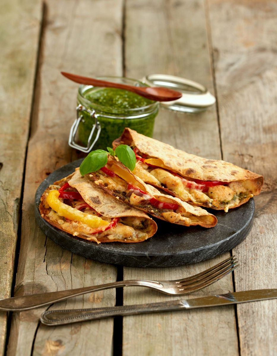 Quesedillas med lomper, kylling & pesto
