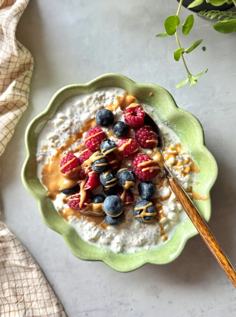 Enkel kjøleskapsgraut med cottage cheese