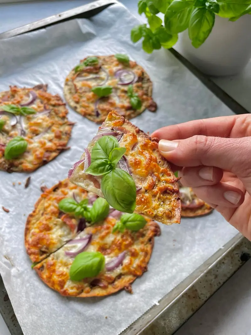 Min favoritt lompepizza - og gode tips til å få fast og sprø bunn!