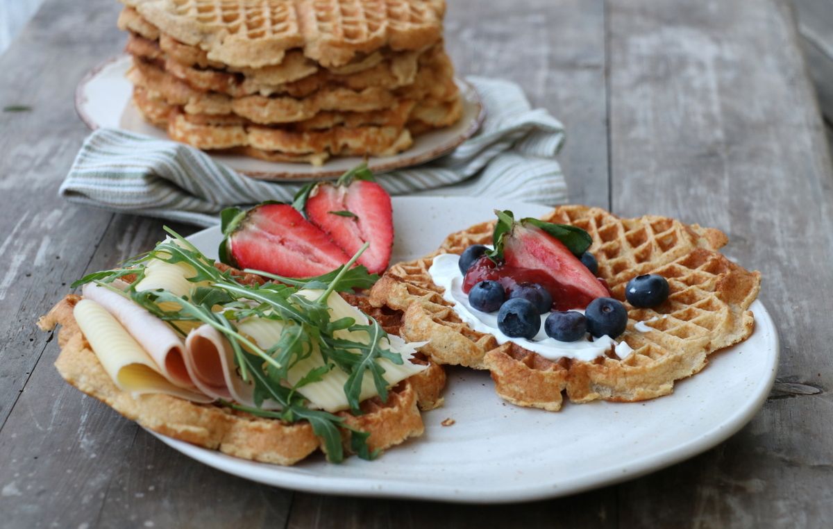 Supre og saftige havrevafler som passer med både salt & søtt pålegg