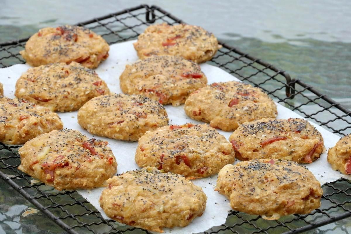 Proteinrike havrerundstykker med innbakt ost & skinke