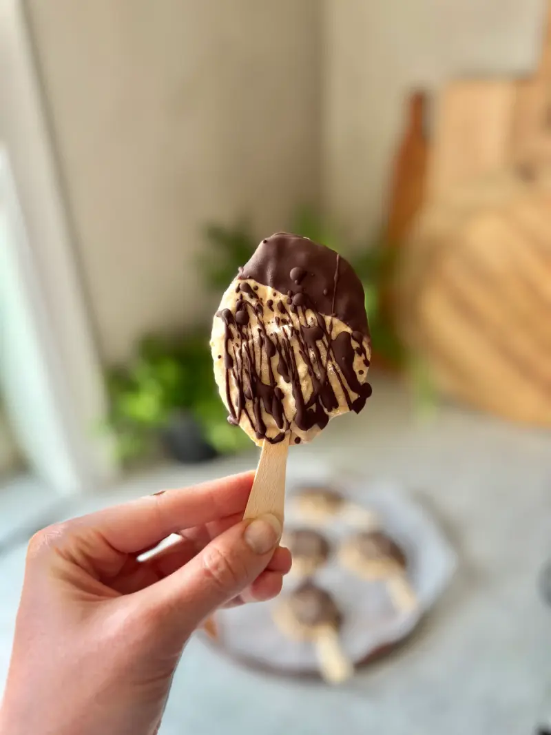 Peanøtt-sjokolade-ispinne