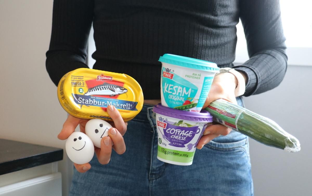 10 matvarer eg alltid har i kjøleskap og kjøkkenskap/bakeskuffen!