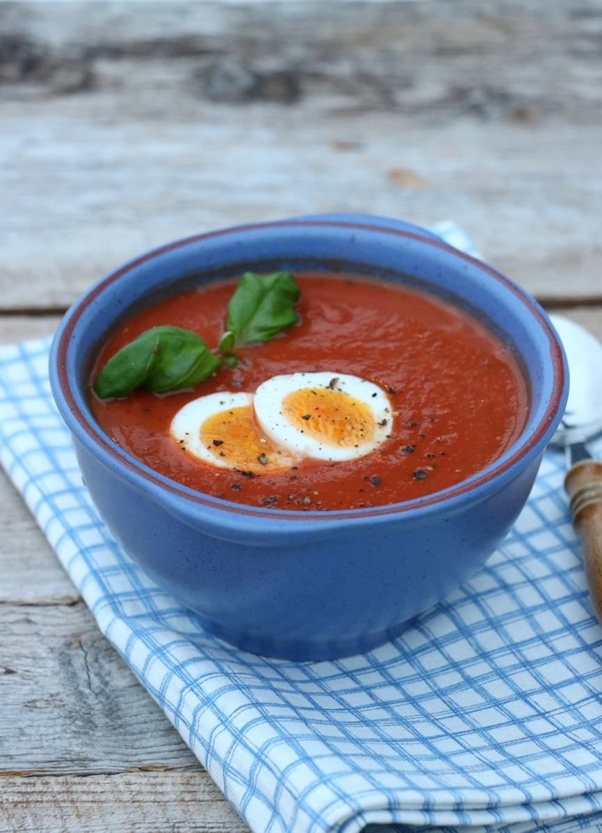 Tomatsuppe med egg