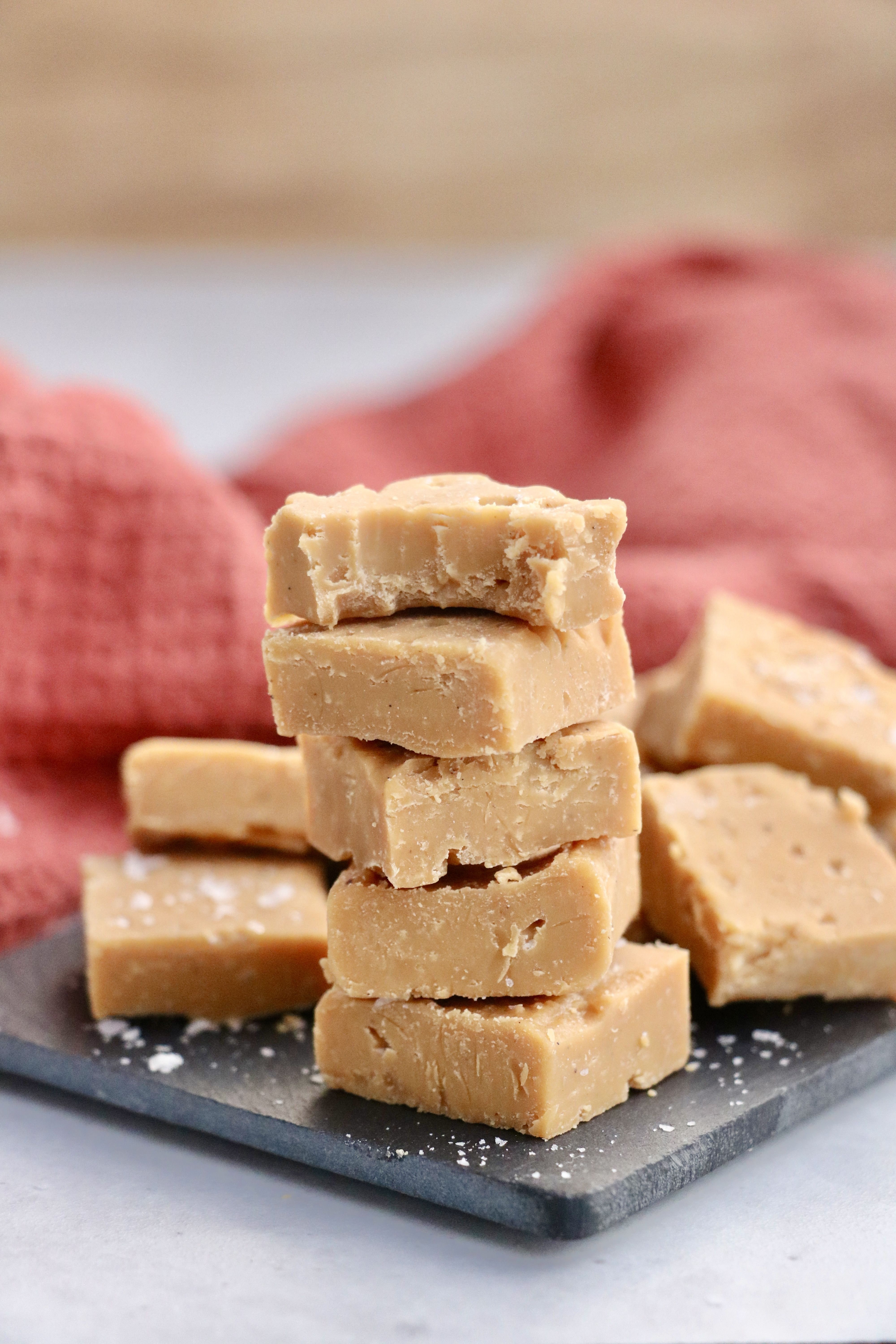 Slik lager du min sukkerfrie vaniljefudge heilt perfekt!