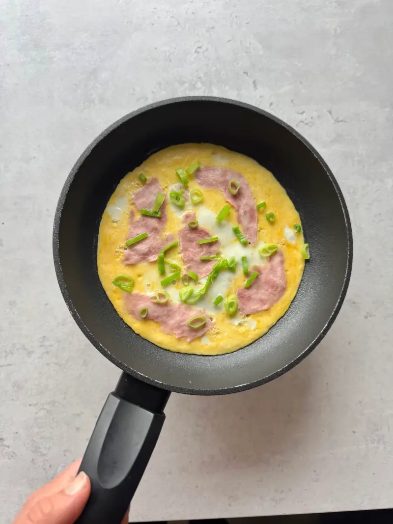 Babymattips: tynn skinkeomelett